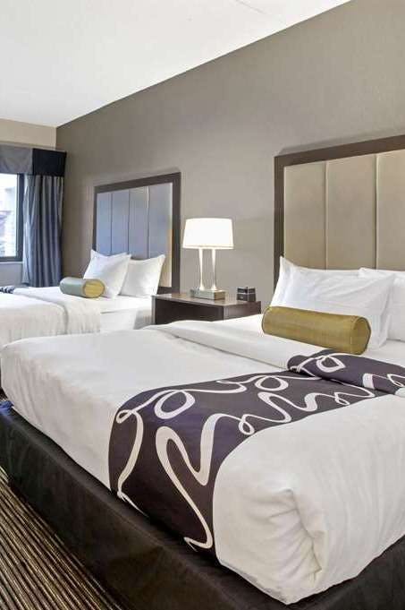 Hotel La Quinta Inn & Suites by Wyndham Detroit Metro Airport photo 3