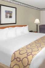 Hotel Baymont Fort Wayne photo 1
