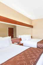 Hotel Microtel Inn & Suites by Wyndham Rogers photo 2