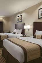 Hotel Baymont by Wyndham Victoria photo 2