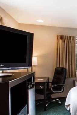 Hotel Days Inn by Wyndham Seattle Aurora photo 4