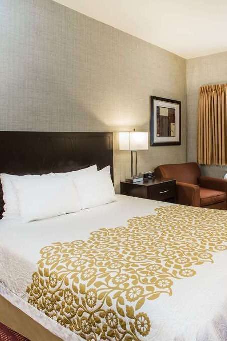 Hotel Days Inn by Wyndham Seattle Aurora photo 1