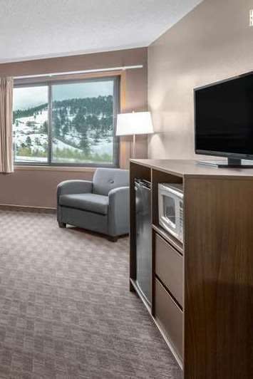 Hotel Super 8 by Wyndham Sturgis photo 3