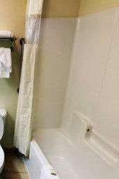 Hotel Baymont by Wyndham Columbia Fort Jackson photo 3