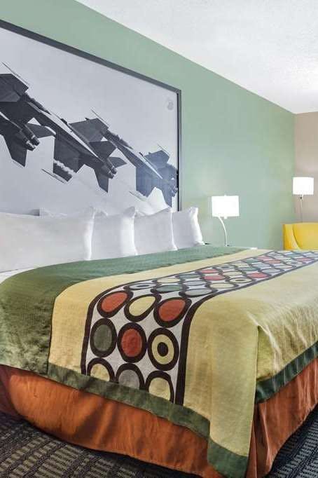 Hotel Super 8 by Wyndham Kokomo photo 1