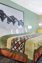 Hotel Super 8 by Wyndham Kokomo photo 1