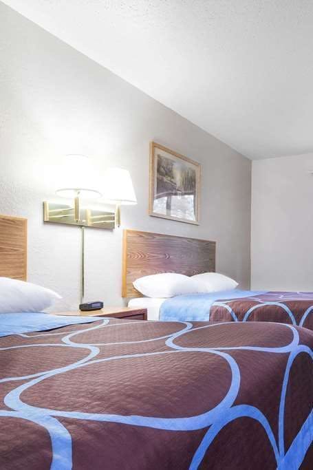 Hotel Super 8 by Wyndham Park Rapids photo 2