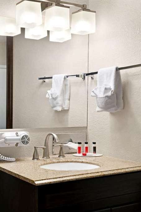 Hotel Days Inn by Wyndham Cortez photo 5