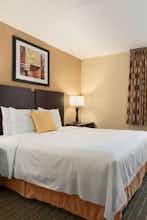Hotel Days Hotel University Ave SE photo 1