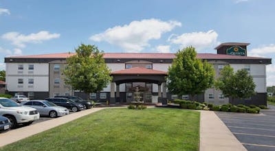 La Quinta Inn & Suites by Wyndham Blue Springs