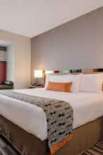 Hotel Microtel Inn Suites Clarion photo 1