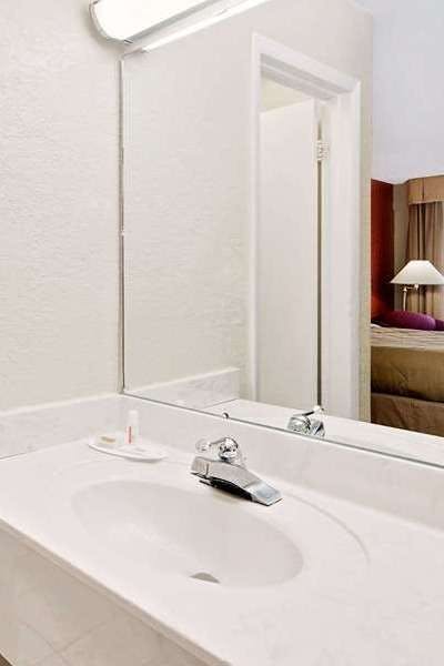 Hotel Days Inn by Wyndham Fort Walton Beach photo 3