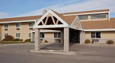 AmericInn Crookston U of M Crk