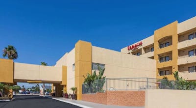 Ramada Plaza by Wyndham Garden Grove/Anaheim South