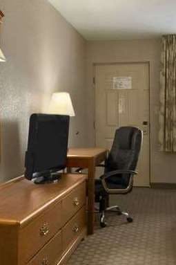 Hotel Days Inn by Wyndham Southaven MS photo 3