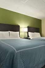 Hotel LDG LKA Lakewood OH photo 3