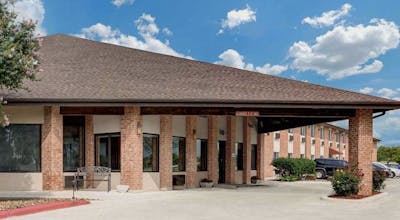 Baymont Inn & Suites by Wyndham San Marcos Outlet Malls