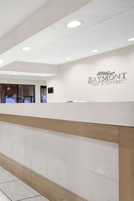 Hotel Baymont Inn & Suites by Wyndham San Marcos Outlet Malls photo 4