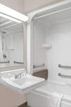 Hotel Baymont San Marcos Outlet Mall photo 3
