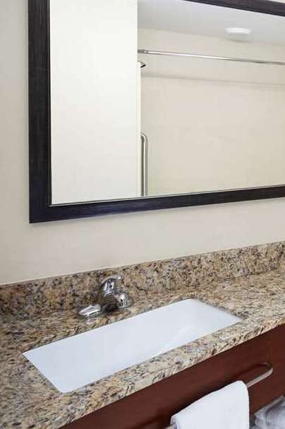 Hotel AmericInn Waupun photo 5