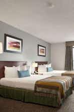 Hotel Wingate by WY Round Rock photo 2