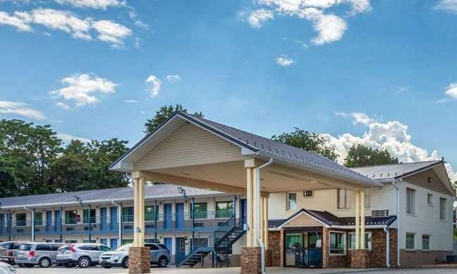 Days Inn by Wyndham Charles Town/Harpers Ferry