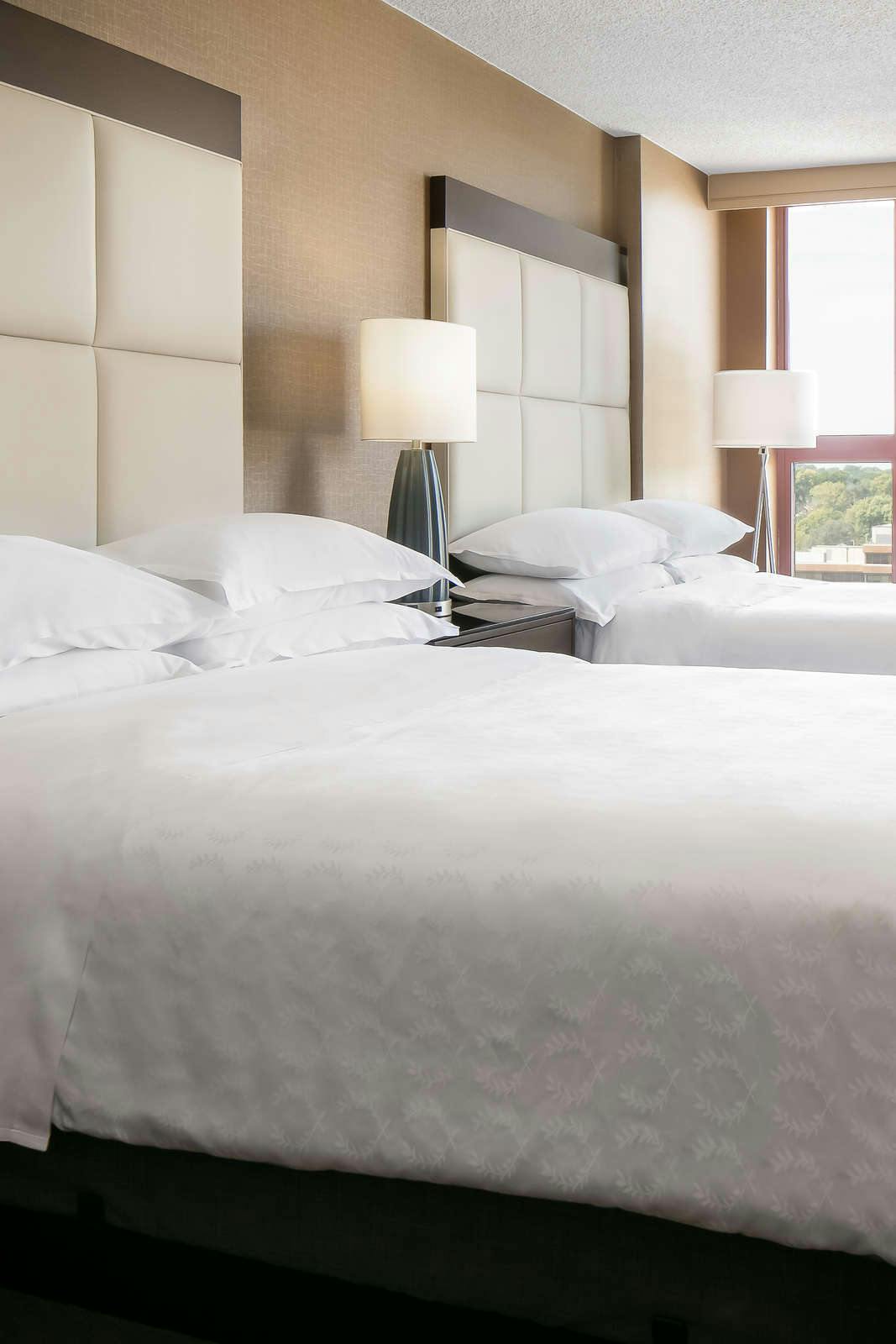 Hotel Hilton Kansas City Country Club Plaza photo 1