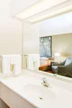 Hotel Super 8 Jackson MN photo 4