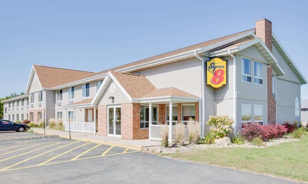 Super 8 Jackson MN