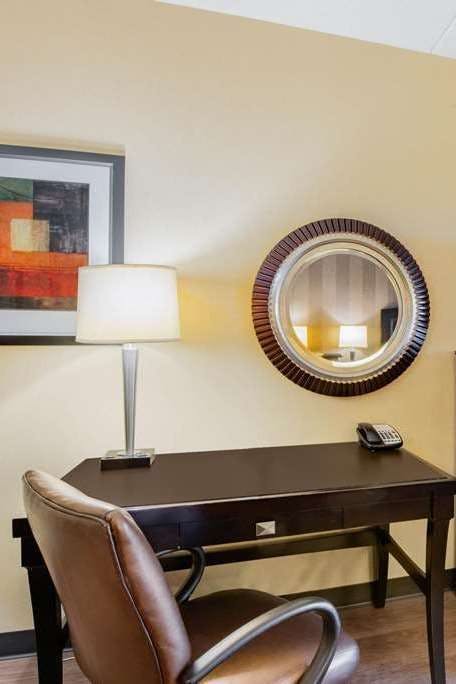 Hotel La Quinta Inn & Suites by Wyndham Bel Air/I-95 Exit 77A photo 5