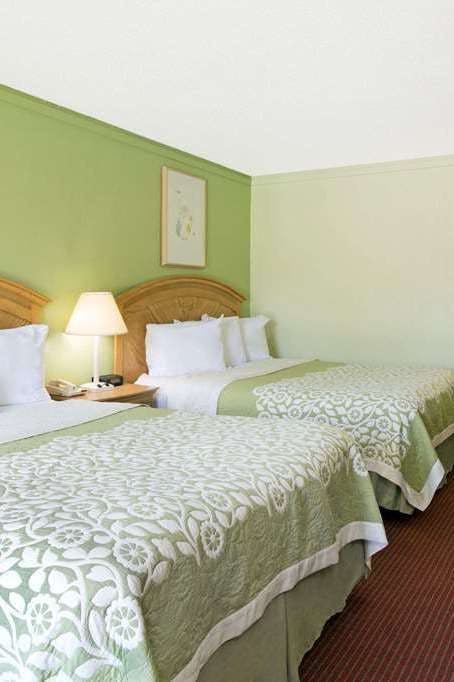 Hotel Days Inn by Wyndham Washington photo 2