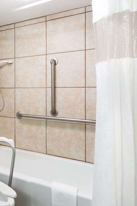 Hotel Days Inn by Wyndham Washington photo 5