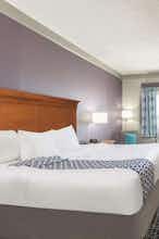 Hotel La Quinta Inn Ste Jackson AP photo 1