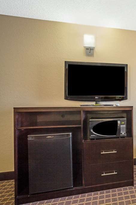 Hotel Howard Johnson by Wyndham Williams photo 4