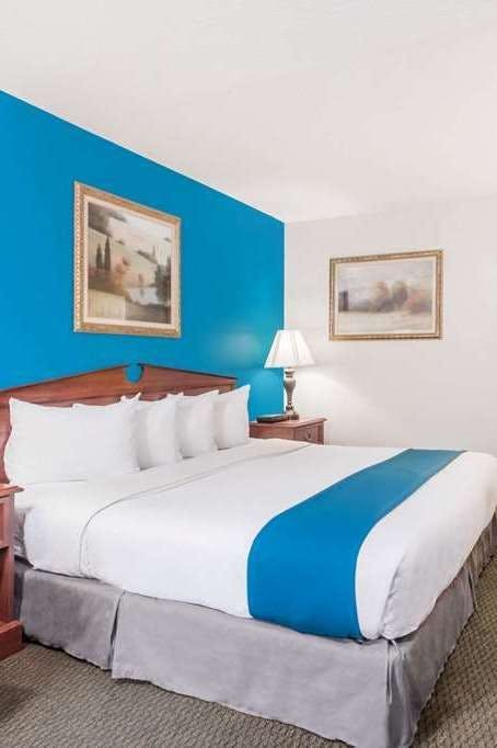 Hotel Baymont by Wyndham Duncan/Spartanburg photo 1