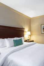 Hotel Hawthorn Palm Beach Airport photo 1