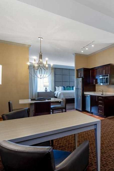 Hotel Hawthorn Palm Beach Airport photo 2