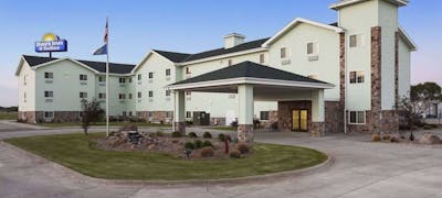 Days Inn and Suites ColumbusNE