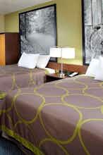 Hotel Super 8 St Clairsvll OH Wheel photo 2