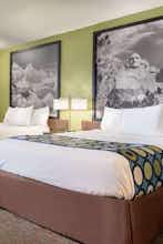 Hotel Super 8 by Wyndham Sioux Falls photo 2