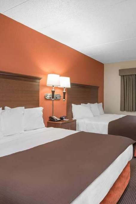 Hotel AmericInn Worthington photo 2