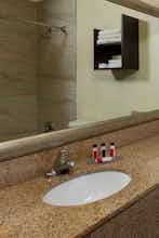 Hotel AmericInn La Crosse Riverfront photo 5
