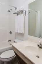 Hotel Super 8 Uniontown PA photo 3