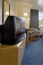 Hotel Super 8 Ava photo 3