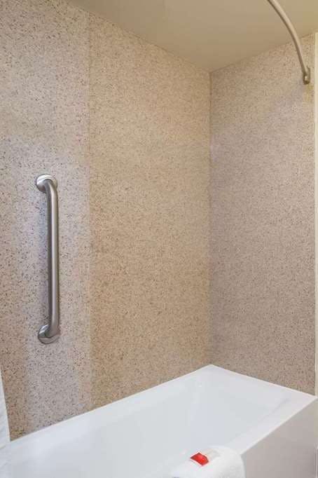 Hotel Days Inn by Wyndham Hershey photo 4