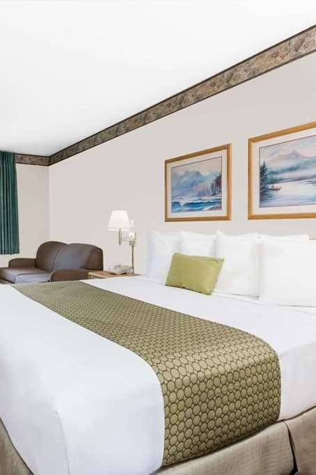 Hotel Days Inn by Wyndham Ocean Shores photo 2