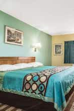 Hotel Super 8 Osseo WI photo 1