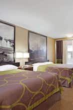 Hotel Super 8 by Wyndham Oklahoma/Frontier City photo 2