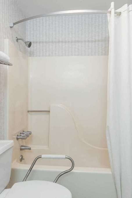 Hotel Super 8 by Wyndham Columbia SC / Ft. Jackson photo 4