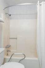 Hotel Super 8 by Wyndham Columbia SC / Ft. Jackson photo 4